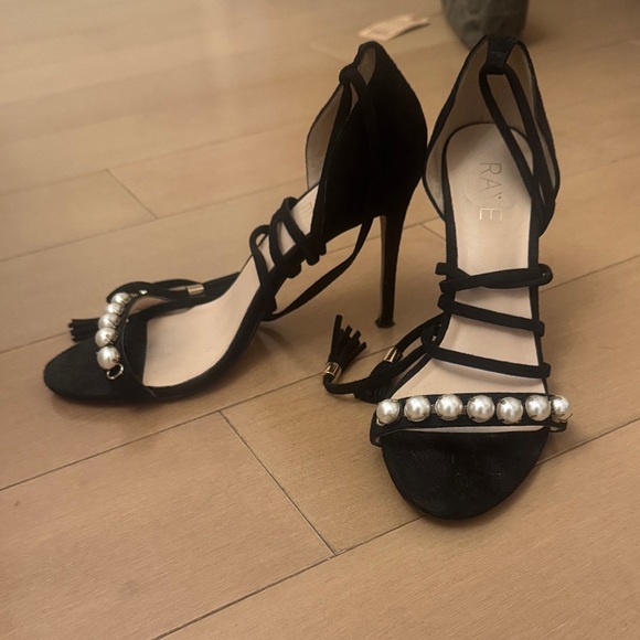 RAYE Black Heels with Pearl Accents - Picture 2 of 4
